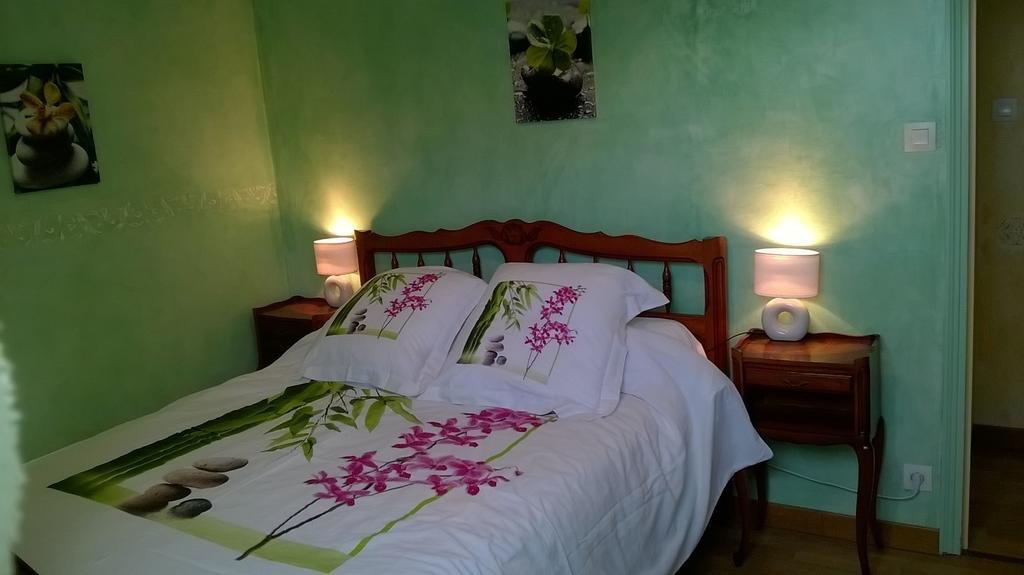 Hotel La P'Tit' Fugue La Bouexiere Zimmer foto