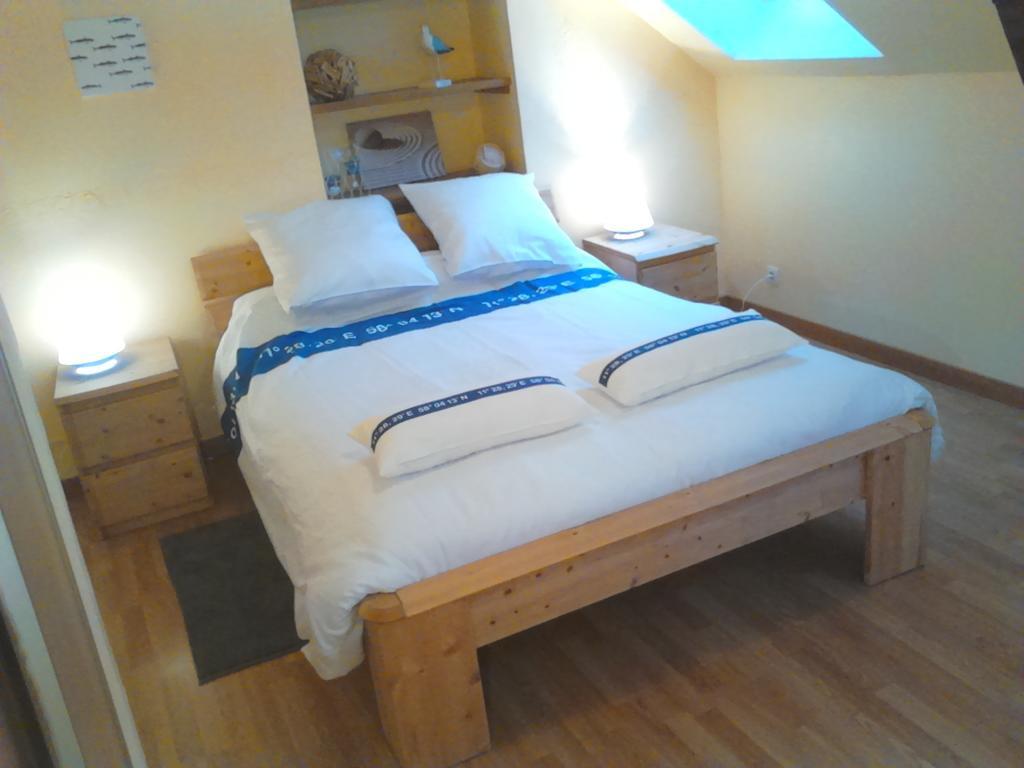 Hotel La P'Tit' Fugue La Bouexiere Zimmer foto